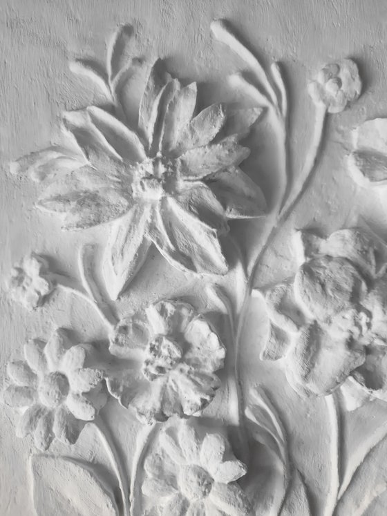 sculptural wall art"Flower composition with chamomile and violets"