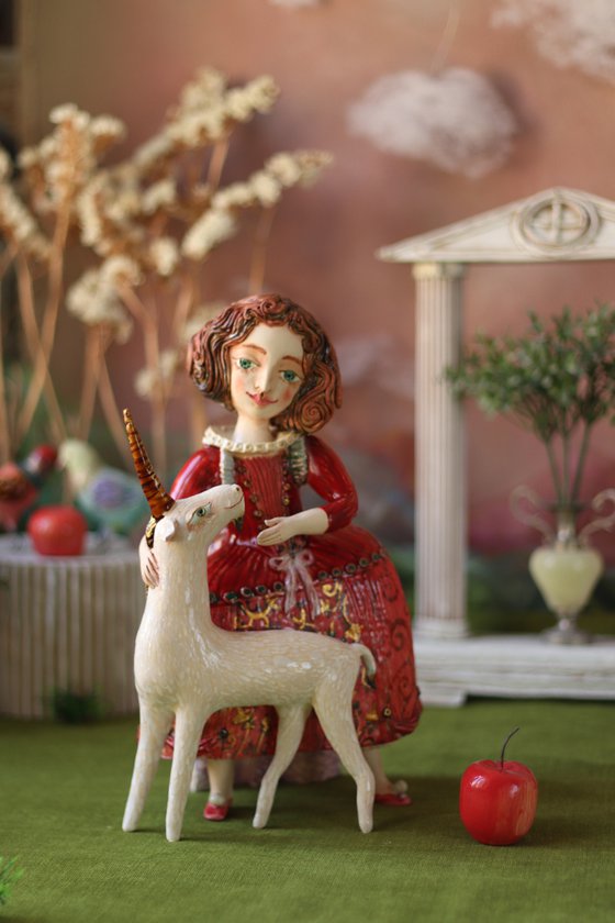 Infanta with a unicorn. Ceramic sculpture