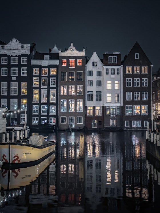 AMSTERDAM NIGHT