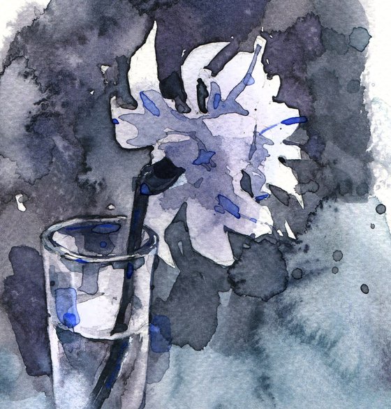 "Lunar" - one narcissus flower in a glass, watercolor sketch in gray tones