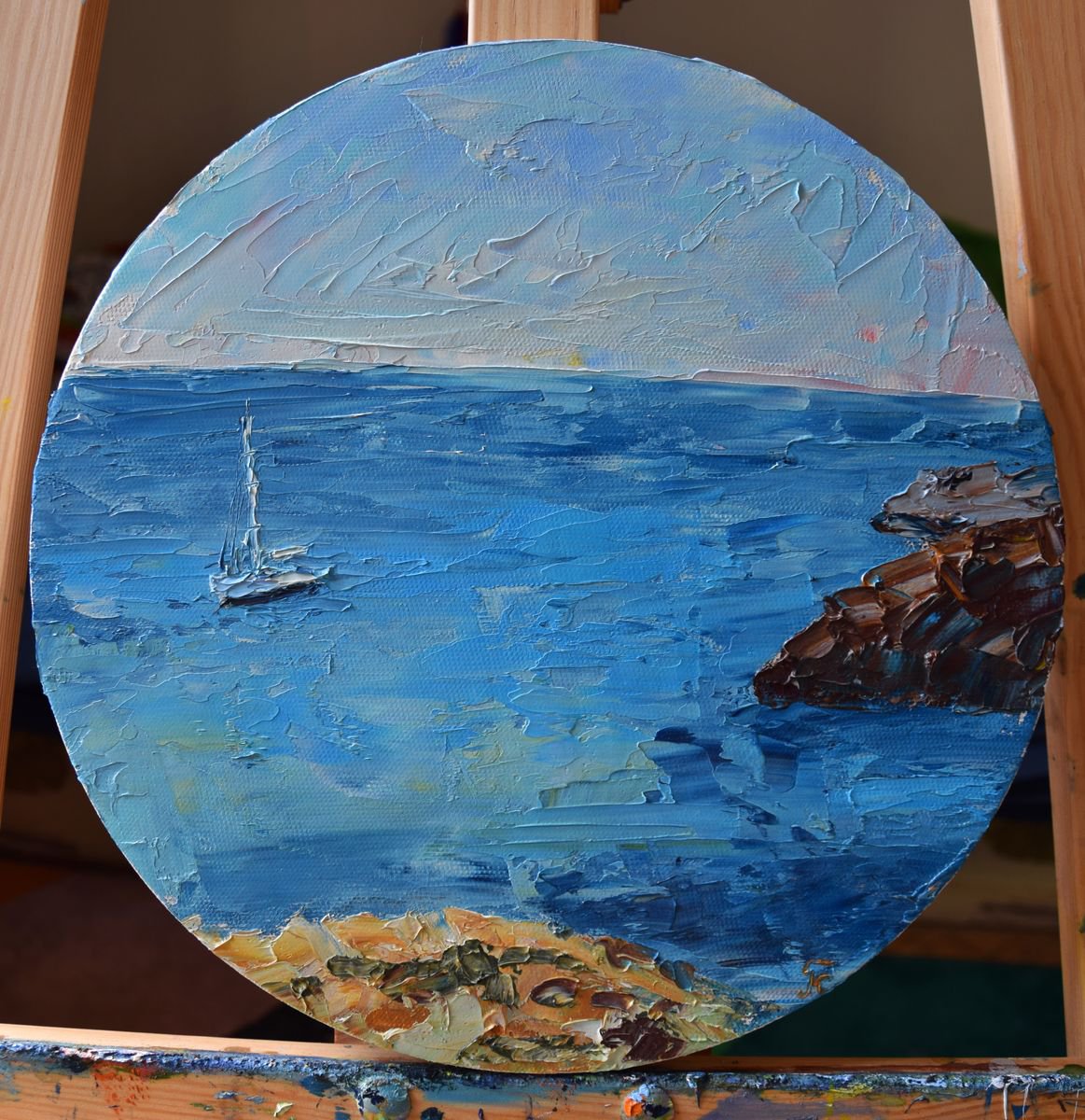 Round oil painting with palette knife Mediterranean Sea by Kate Grishakova
