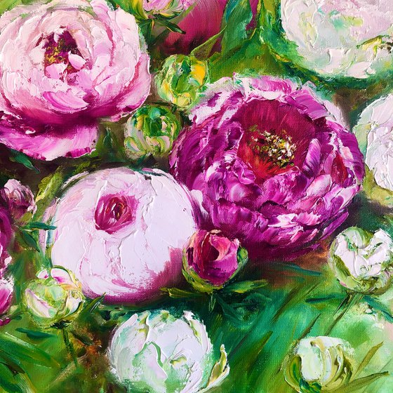 PEONY TREASURE - Peonies. Pink flowers. Floral decor. White peonies. A blooming garden.  Magnificent. Petals. Fuchsia. Softness.