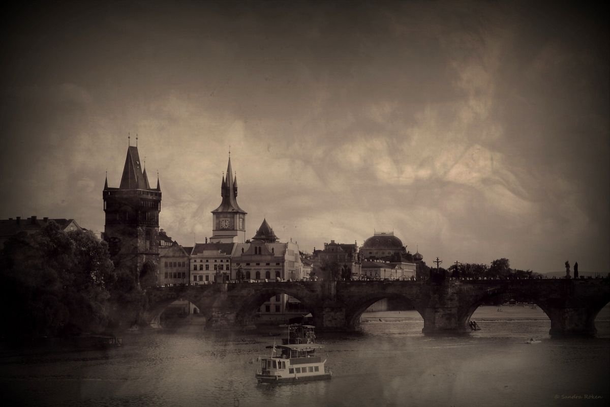 *Prague / Charles Bridge - Hahnemuhle Photo Rag by Sandra Roeken