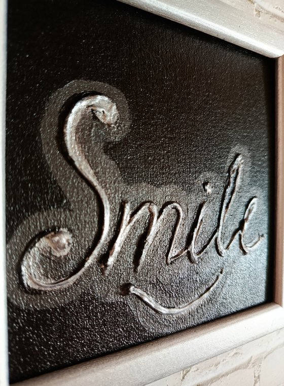 Ready to hang and framed gift with motivation words Smile