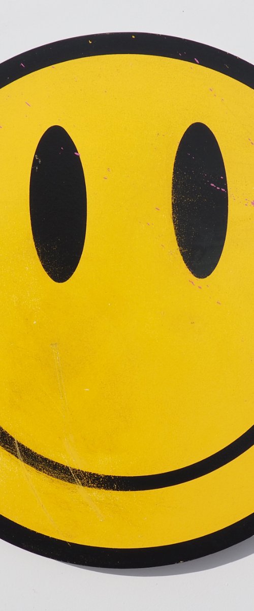 Large Distressed Smiley Face No9 by Show Pony