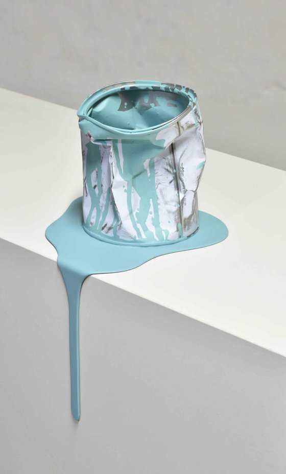Le vieux pot de pastel
