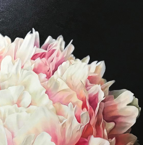 Square painting with peony on black 70*70 cm
