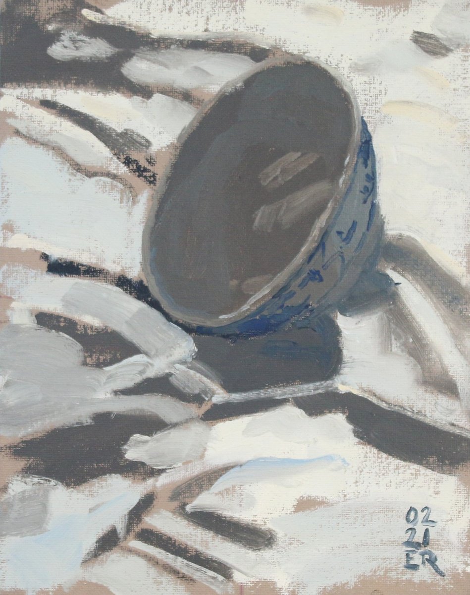 Bowl in Afternoon Sun by Elliot Roworth