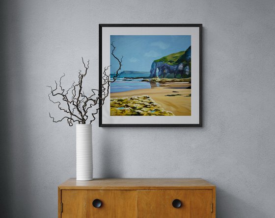 Limestone arch White Rocks Beach