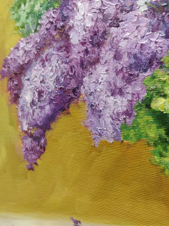 Lilac bouquet still life