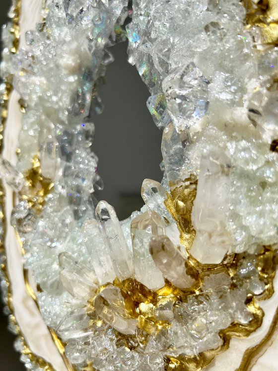 3D Geode Slice Luxiry White & Gold