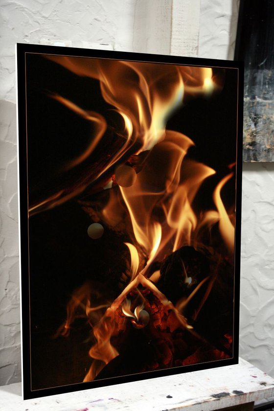 Sublime art signed by master Ovidiu Kloska Flames Fire incandescent light composition ready to hang
