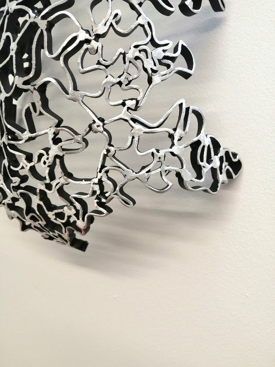 Argentu, auluminium abstract sculpture