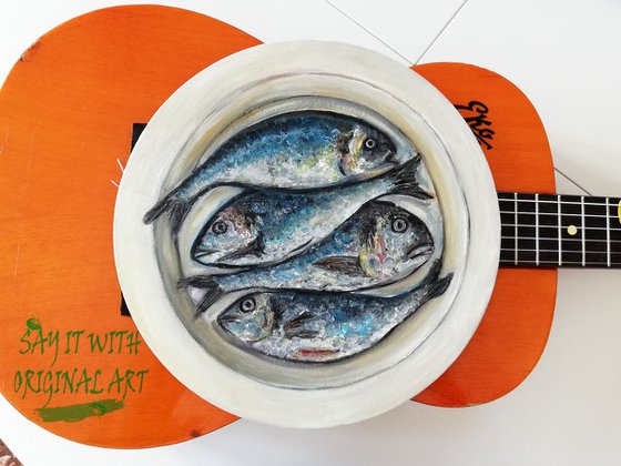 "Four Fishes in a Plate" Original Oil on Round Canvas Board Painting 12 by 12 inches (30x30 cm)