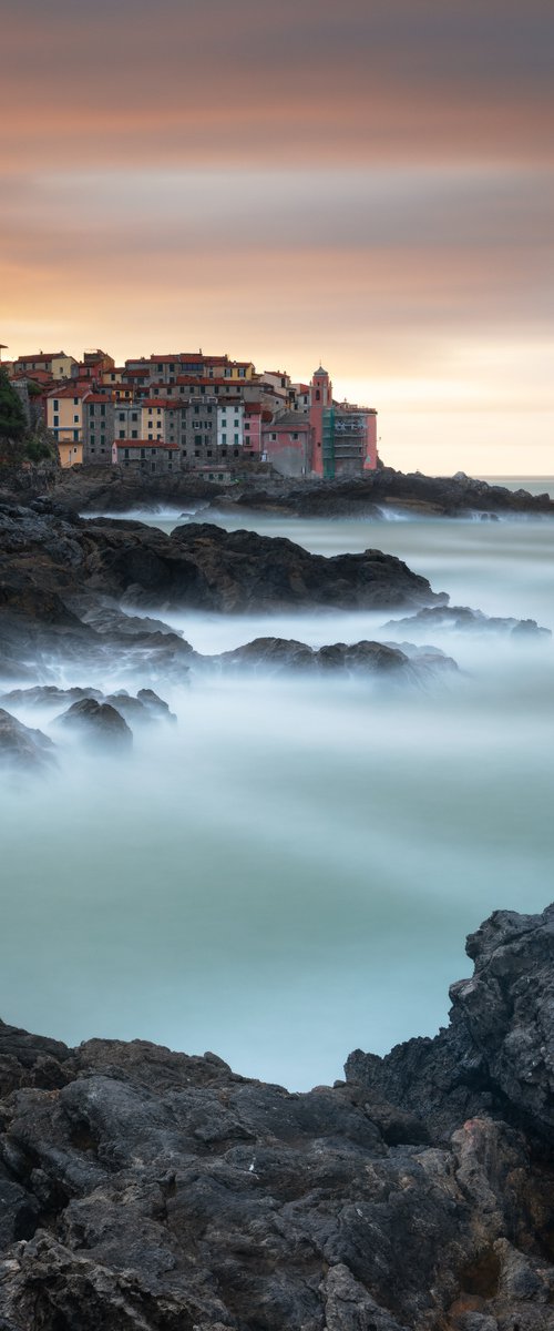 SUNRISE ON THE TELLARO CLIFF - Photographic Print on 10mm Rigid Support by Giovanni Laudicina