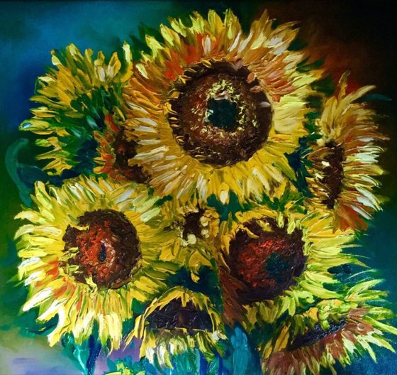 Bouquet of sunflowers in a vase.