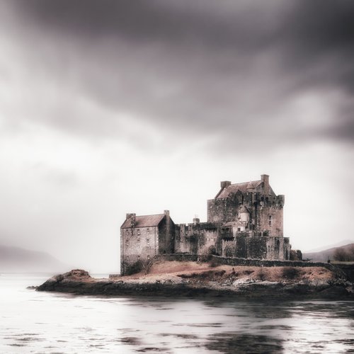The Highlander Castle (studio 3) -10"- by Karim Carella