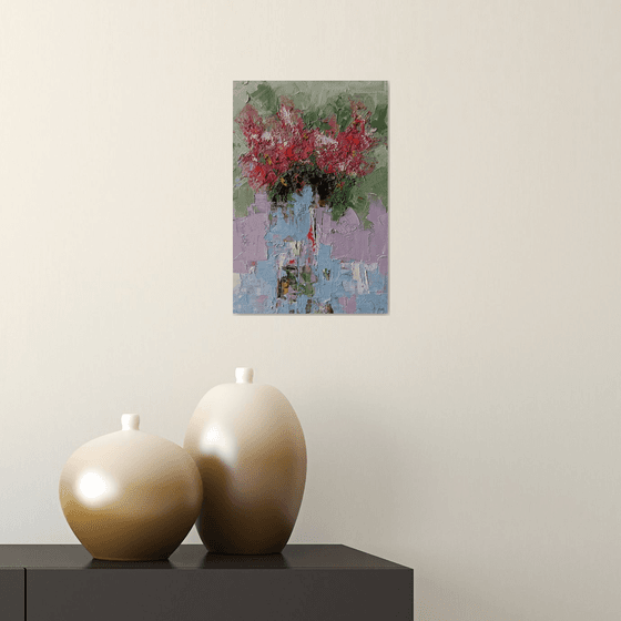 Red flowers in the vase
