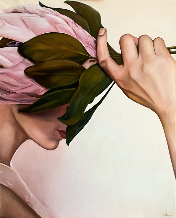 Pearl oil painting Flower in hand, woman with flower