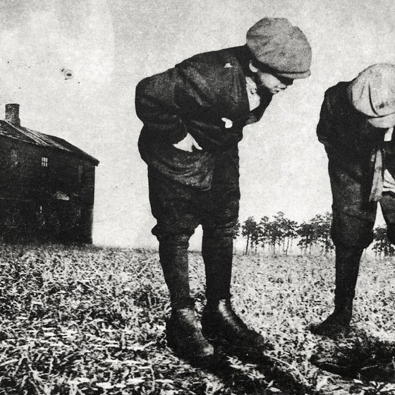 Exterior No.30: Down The Hole