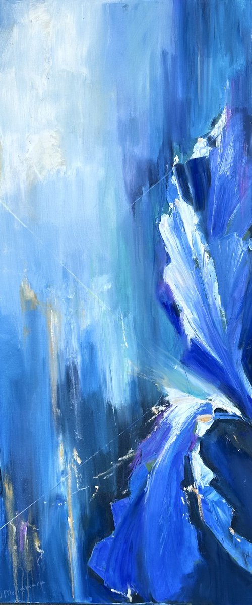 Sapphire Silence by Olga McNamara BiennaleArtist