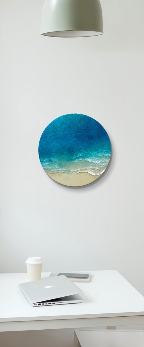 Round ocean #83 by Ana Hefco