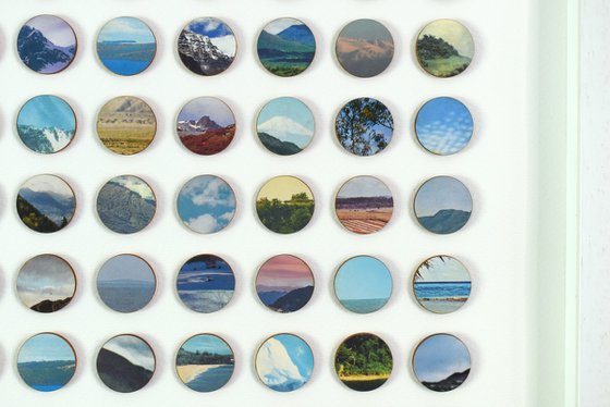 100 Landscape Dots