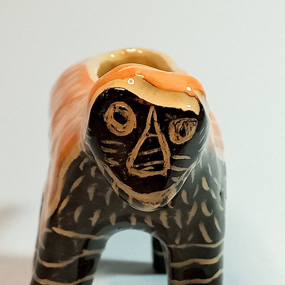 Ceramic sculpture Tiger 15x9x5 cm