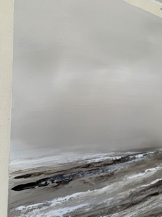 Silent Breath of the Horizon