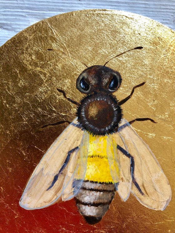 My Little Golden Honeybee Oil Painting on Round Lacquered Golden Leaf Canvas Frame