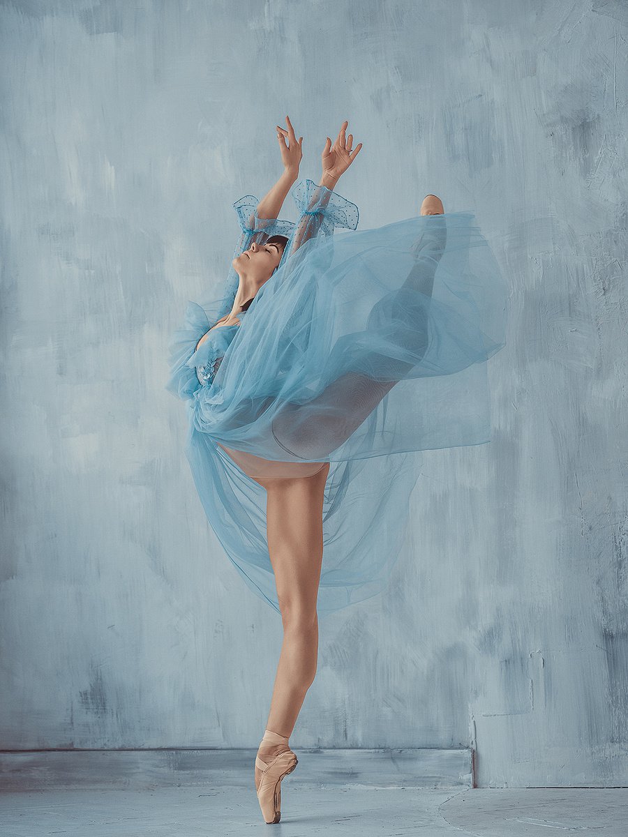 Photorealistic Portrait Photograph By Dan Hecho, 24 X 35, Svetlana Dancer, Original Artwork