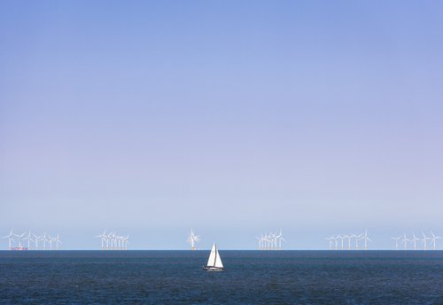Wind Power I (119x84cm) by Tom Hanslien