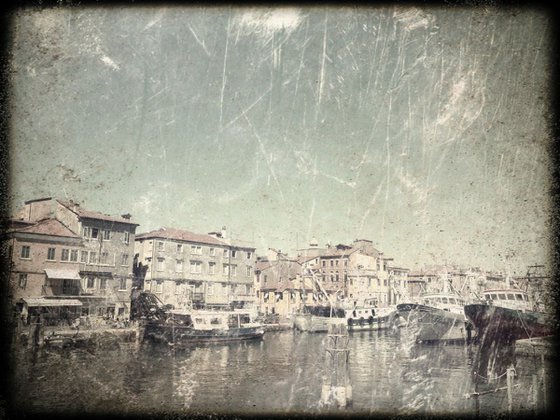 Venice sister town Chioggia in Italy - 60x80x4cm print on canvas 01060m2 READY to HANG