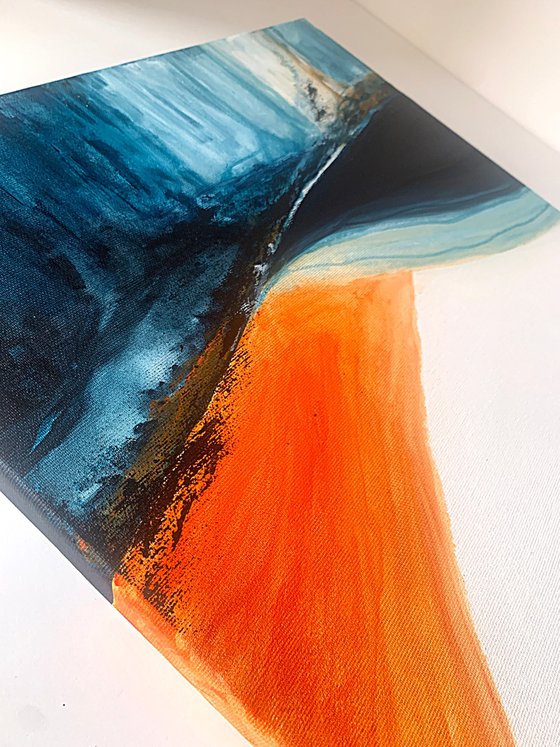 Amber Flowlines – Blue Orange Landscape