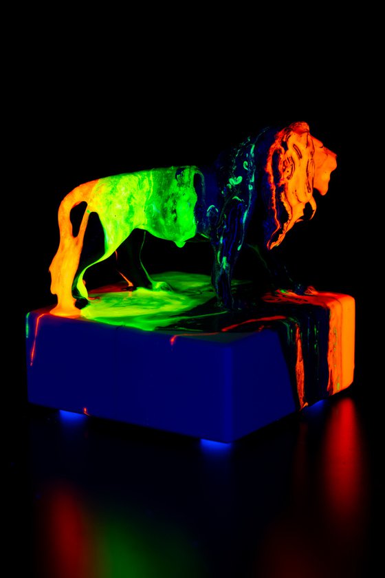 Color Lion