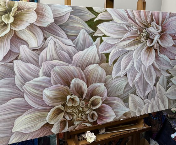 Blush Dahlia Garden
