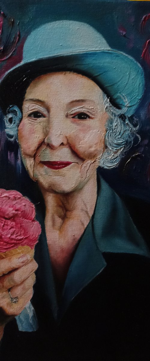 Zia Vicky (portrait irregular #12) by Laura Muolo