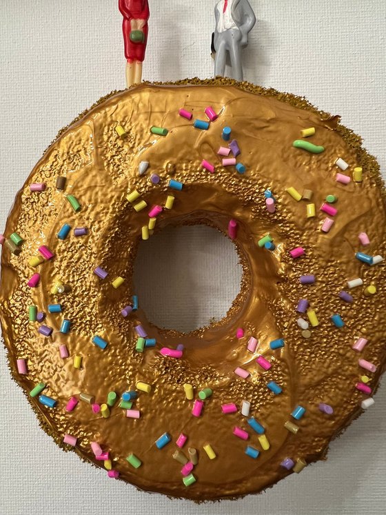 Freedom People ,,Tasty Donut’‘ Eka Peradze Art