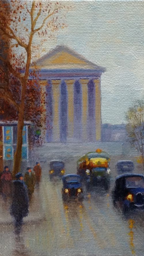 Busy Street In Paris by Tatiana Roulin