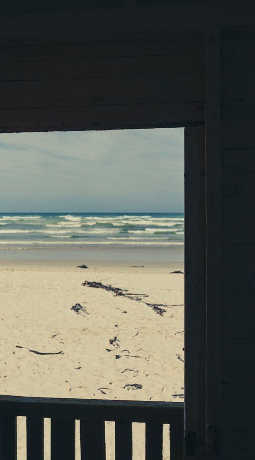 A GLIMPSE OF BEACH by Fabio Accorrà