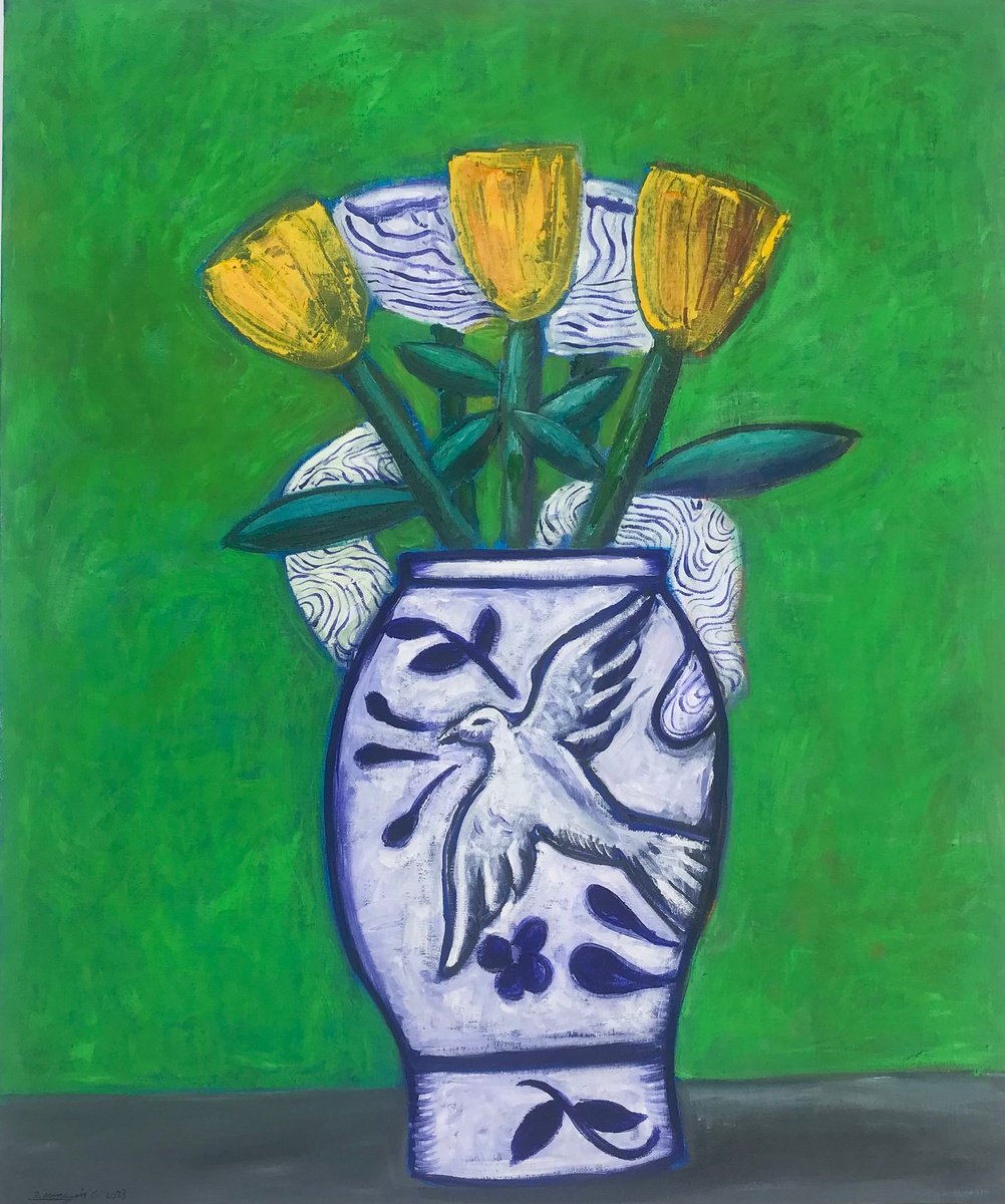 White Dove Flower vase by Roberto Munguia Garcia