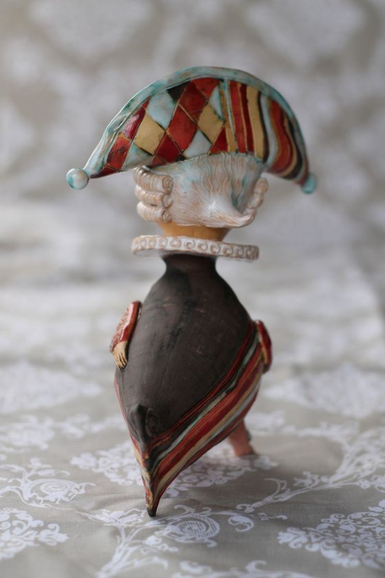 Harlequin Bird. Ceramic sculpture