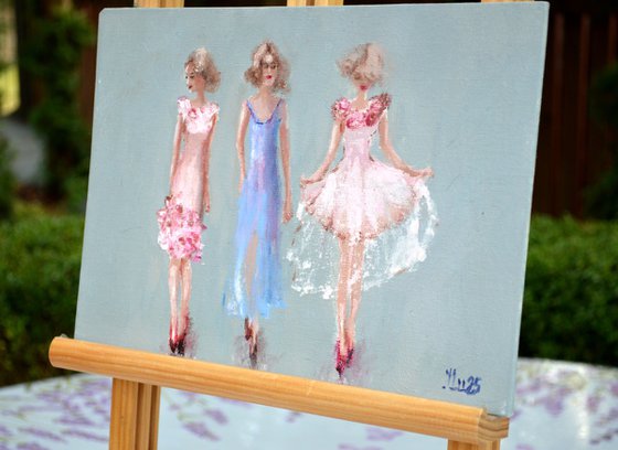 Funny Fashionable Girls