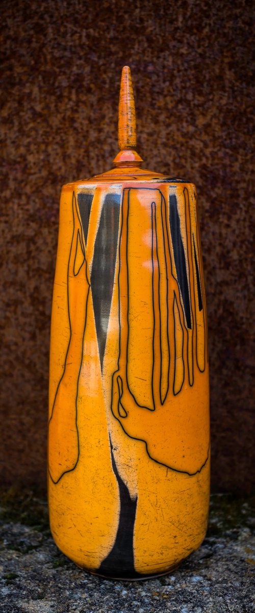 Vase 31 by Iñaki San