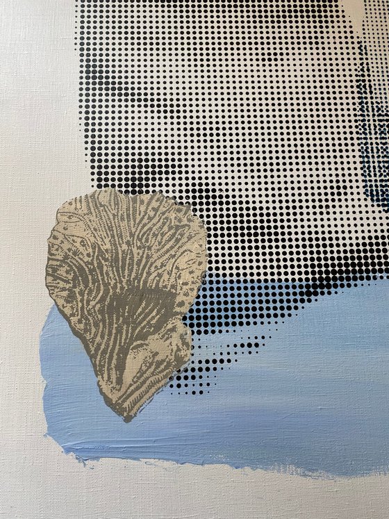 Halftone Statue Meets Earthy Vibes