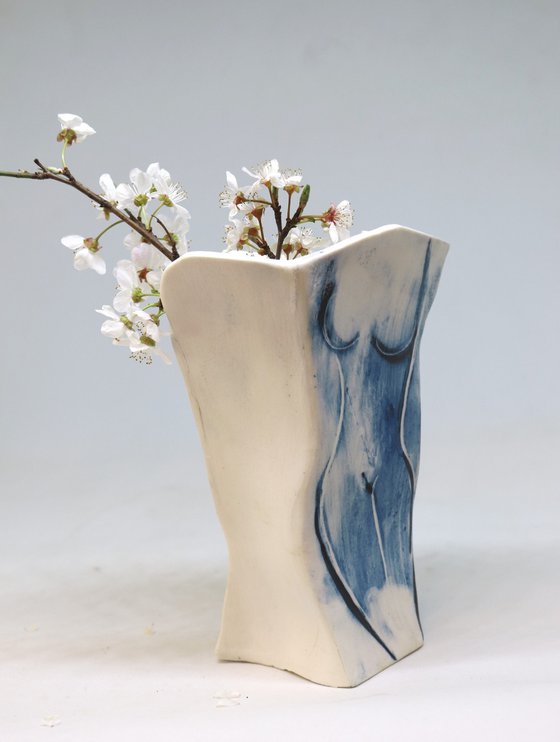 Vase of Three Graces
