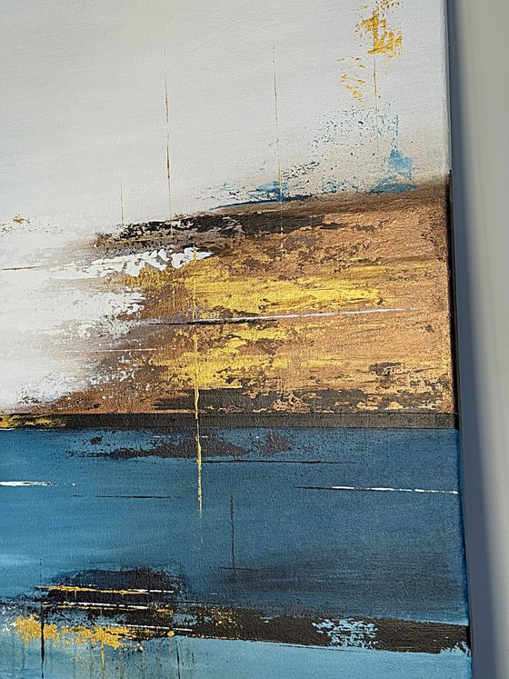 Silent Gold Current. Blue gold accents