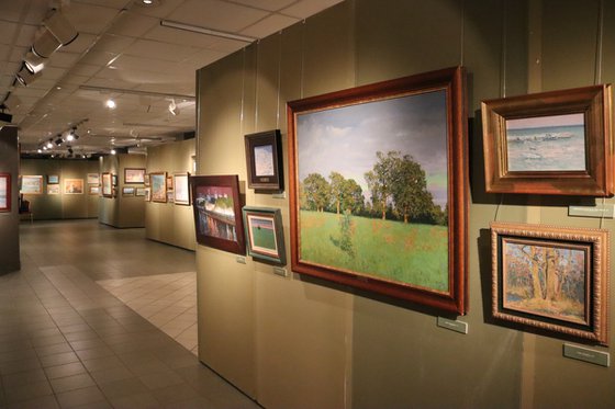 It's getting dark of Bali