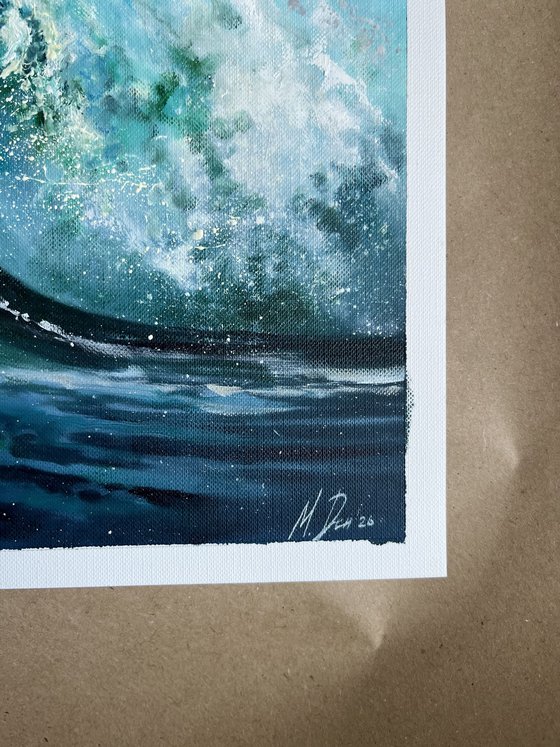 Ocean Wave With Seagulls