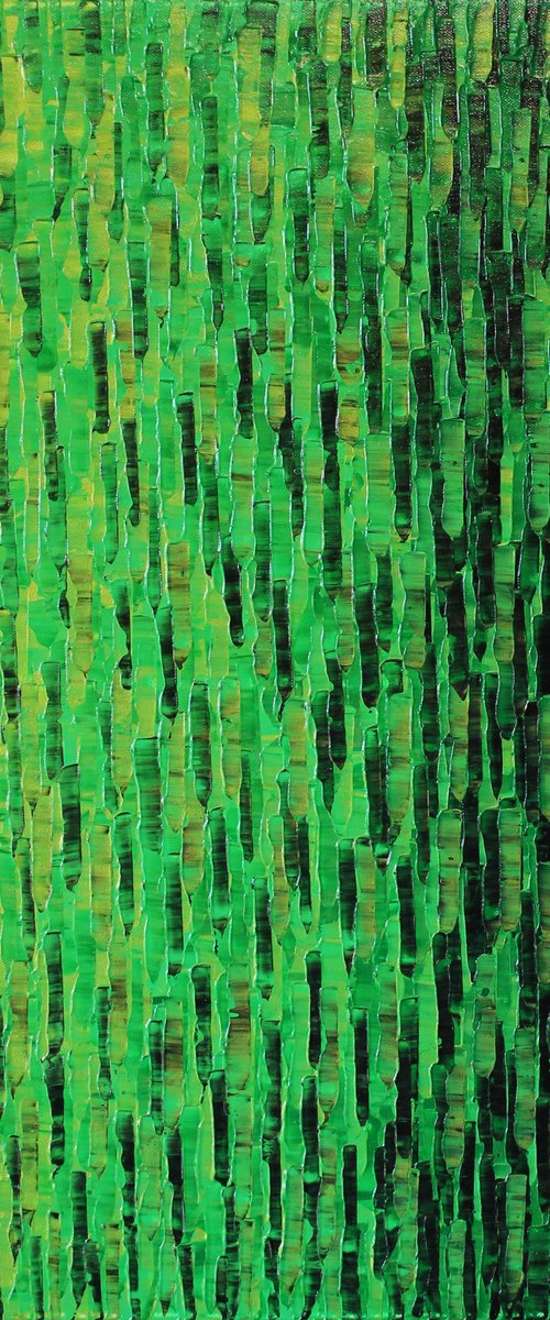 Iridescent green gradient by Jonathan Pradillon
